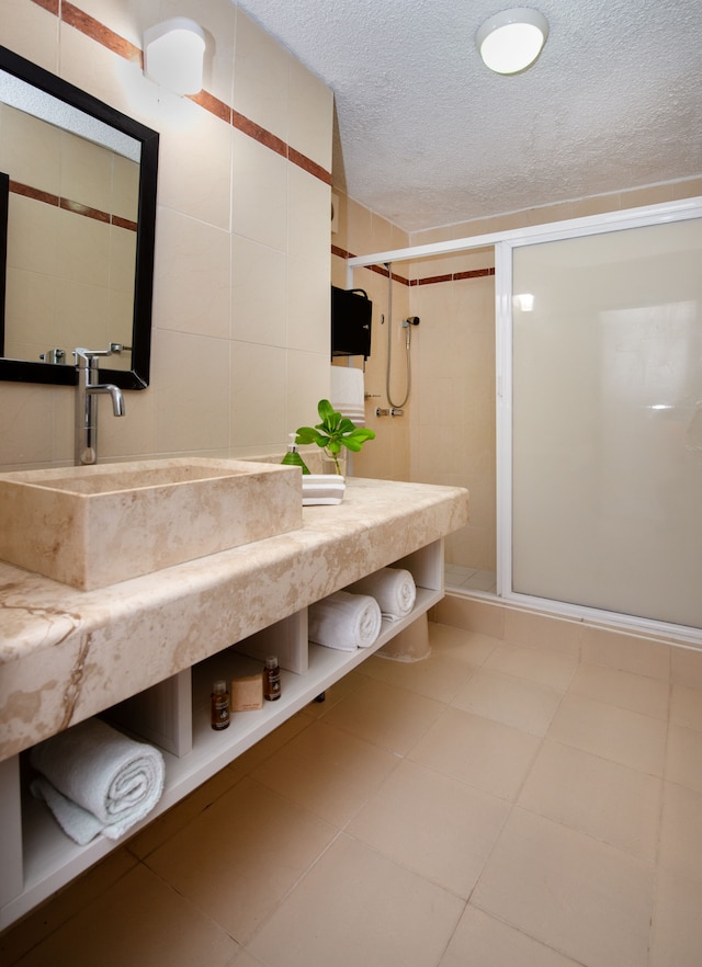 オーシャンフロントホワイトサンドビーチコンド