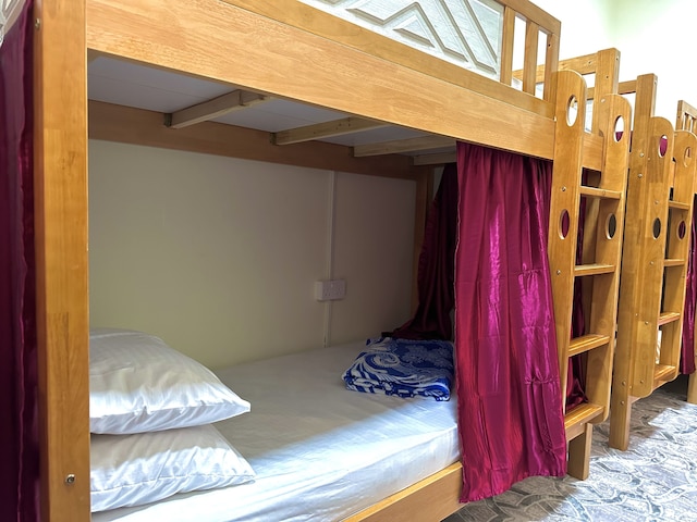 ハローホステル