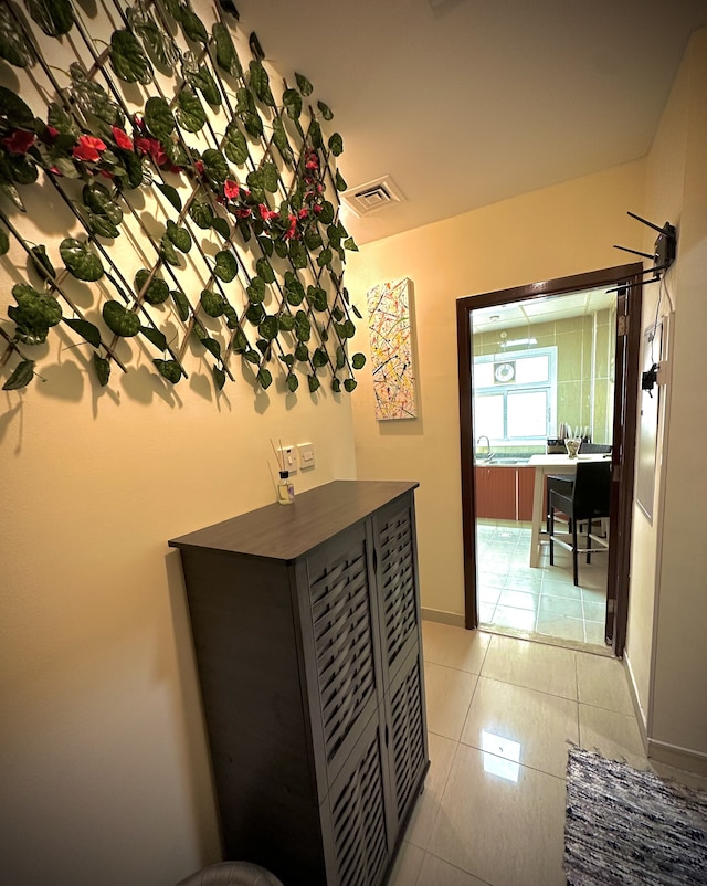 ハローホステル