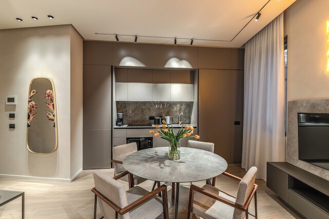 イタリアンウェイ - モダン ラックス