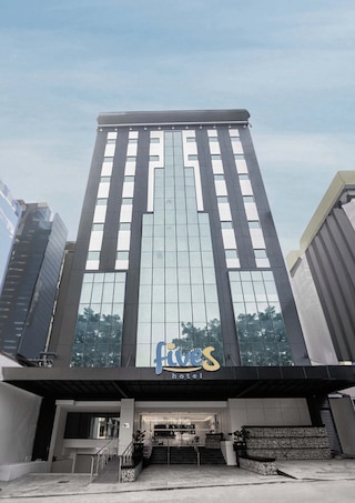 ファイブスホテルメルドラム