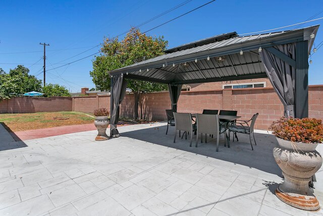 ビューティフル ッドルーム ホーム ニー ディズニーランド