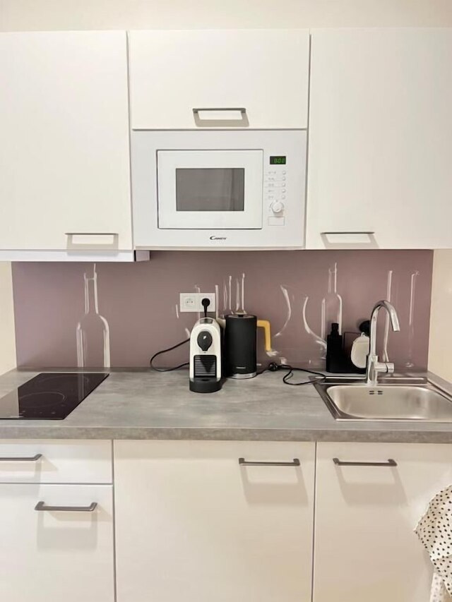 ヘレンホームステイフローレンスニューアパートメント