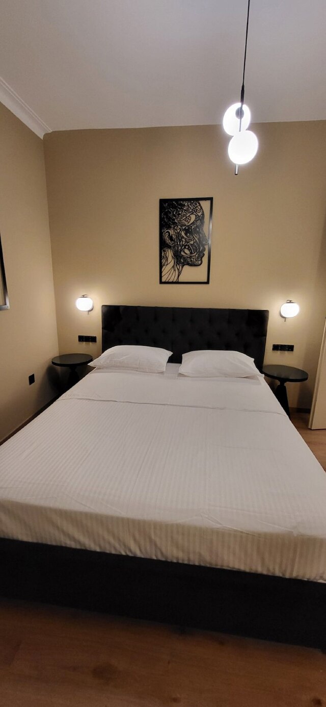 エルビュー アクロポリス