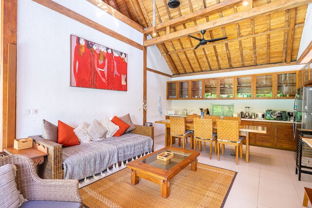 ヴィラ・カイナラ・スミニャック