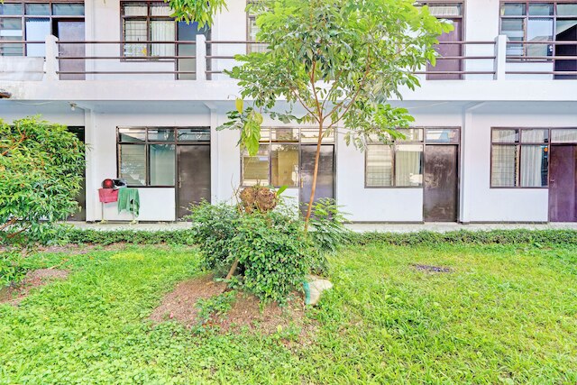 OYO  ライフ 92901 コスト ブ ヌール