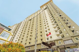 OYO Life 92978 アパルテメントゲートウェイシケーダスバイAz Pro