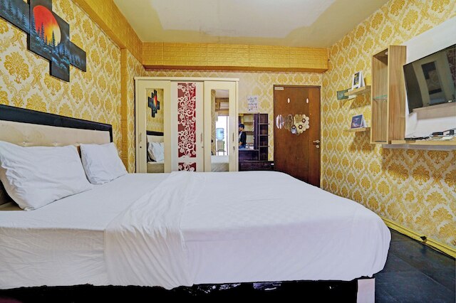 OYO Life 92978 アパルテメントゲートウェイシケーダスバイAz Pro