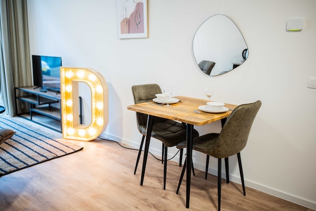 アルファベットアパートメンツザヘンドリク