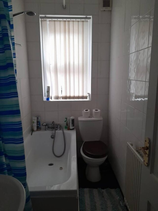 ラージ ハウス スリープス 13 クロース トゥ LFC スタジアム アンフィールド