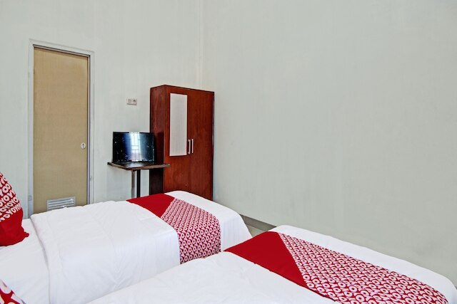 OYO  92135 A3 ホームステイ シャリア エグゼクティブ