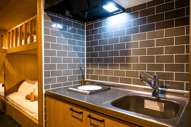 THE BONDS HOTEL TOKYO