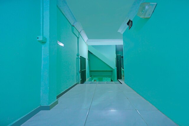 ホテル O ファラース ホームステイ シャリア