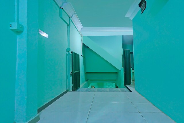 ホテル O ファラース ホームステイ シャリア