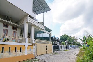 ホテル O フランボヤン 25 ホームステイ シャリア