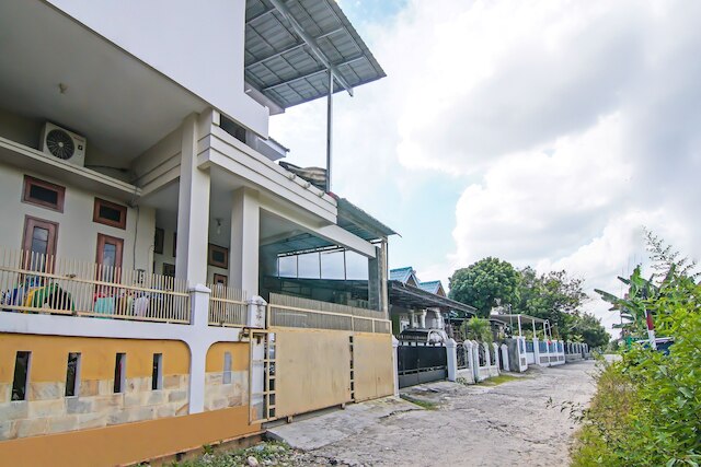 ホテル O フランボヤン 25 ホームステイ シャリア