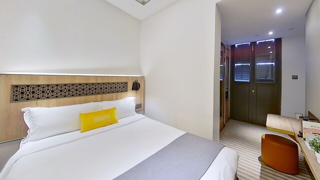 ダッシュリビングロチョール