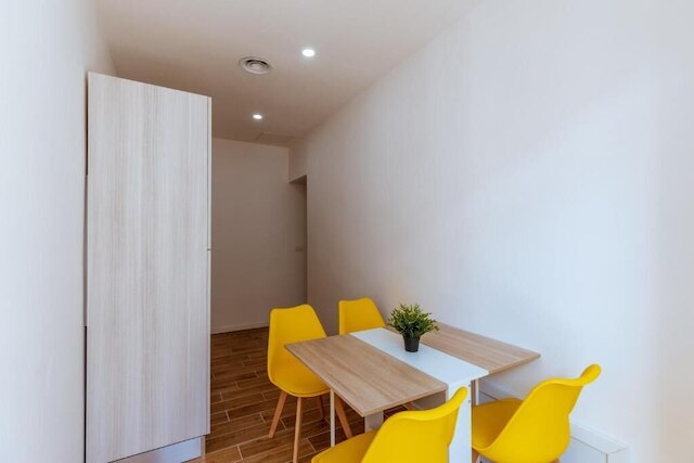 セントラルハウス・ネイプルズ