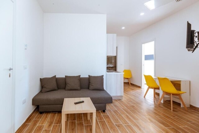 セントラルハウス・ネイプルズ