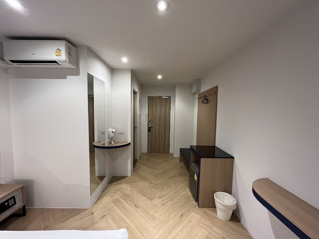 デ・ボタン・バンナ