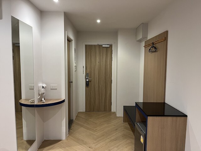 デ・ボタン・バンナ