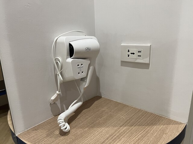 デ・ボタン・バンナ