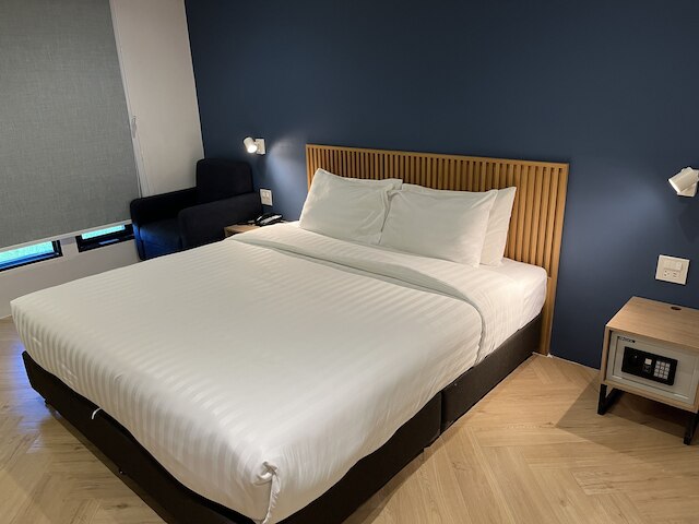 デ・ボタン・バンナ