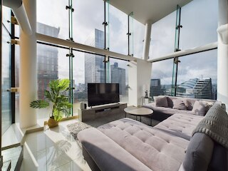 アメージング スカイライン ビューズ 3BR デュプレックス