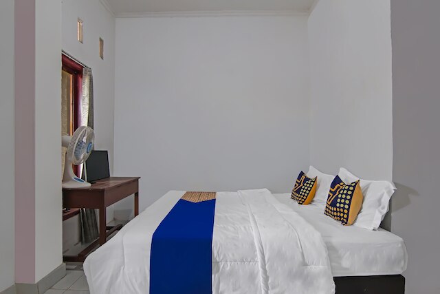 スポットオン92498ファニーホームステイ