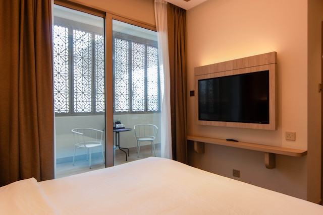 アクイーンプレステージホテルジャランベサール