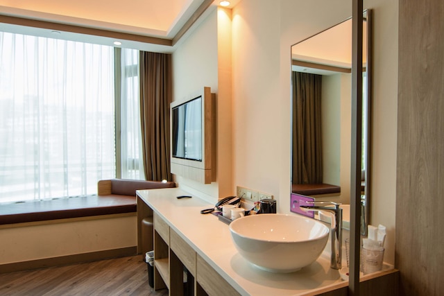 アクイーンプレステージホテルジャランベサール