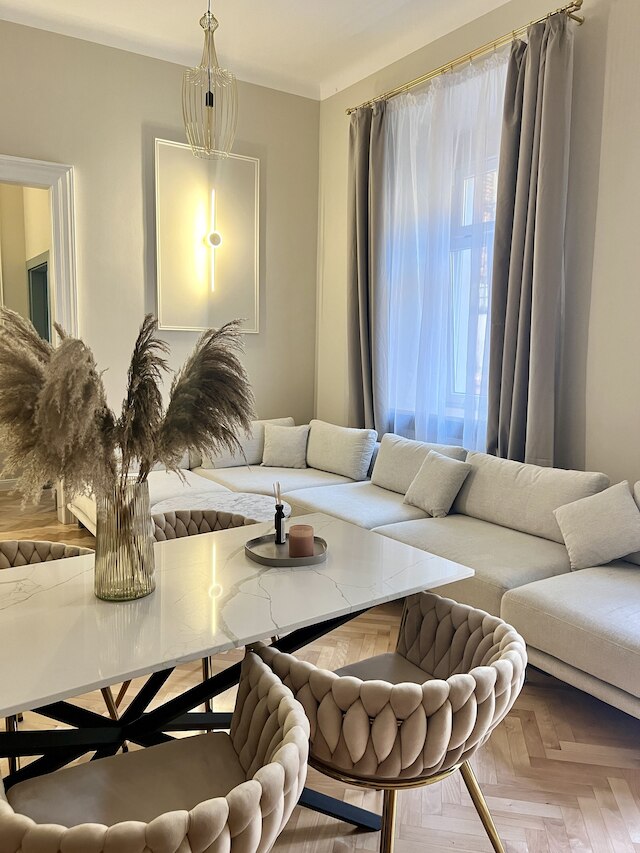 ラグジュアリーレオアパートメント スパ & ガーデン