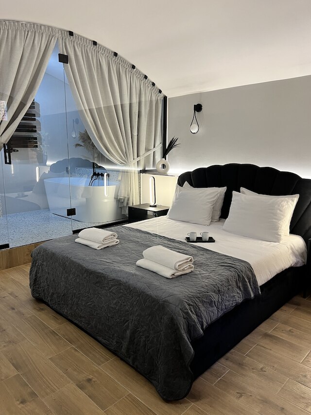 ラグジュアリーレオアパートメント スパ & ガーデン