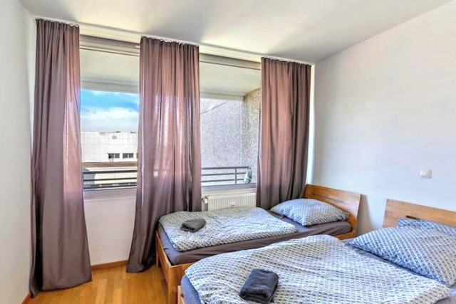 スタニング 1 ベッド アパートメント イイン ノイス