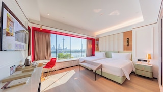 YOHO Resorts World Hotel