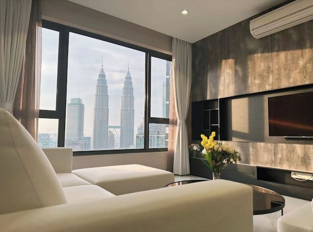 ASTRA アット 8 Kia Peng Suites