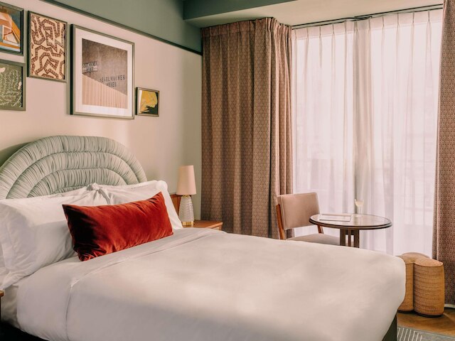 ザ ホクストン ビエンナ