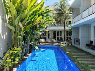 サポ ジンバラン バリ