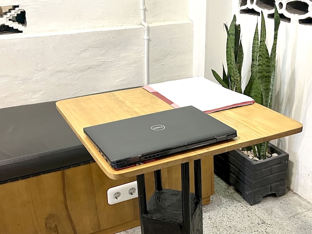 ホテル O ウィスマ アリヤ ニア シドラップ