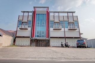 ホテル O アスリ ホームステイ シャリア