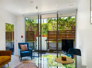 チャーミング 1ベッドルーム イン ウィニヤード クォーター I ゾディアック ステイズ