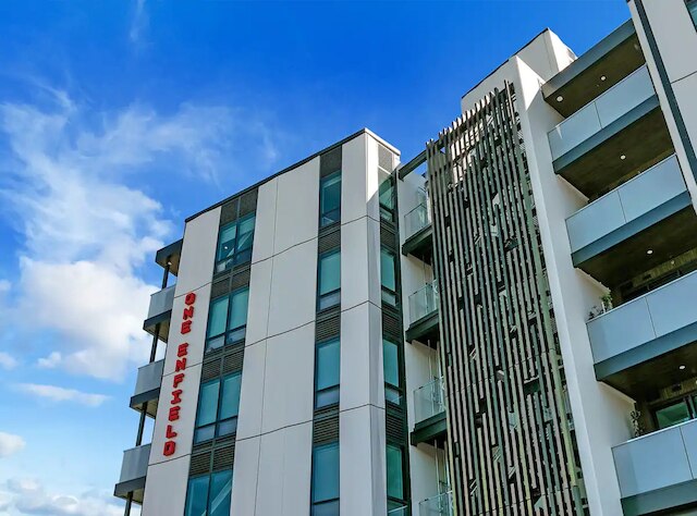 デザイナー ラグジュアリー 2  ベッド  アパートメント ウィズ カー パーク