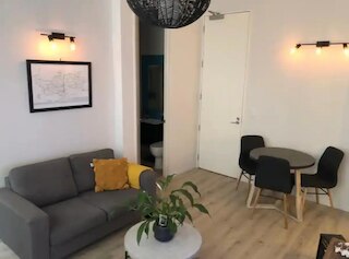 ヘリテージ ビルディング ゥー ベッドルーム  アパートメント