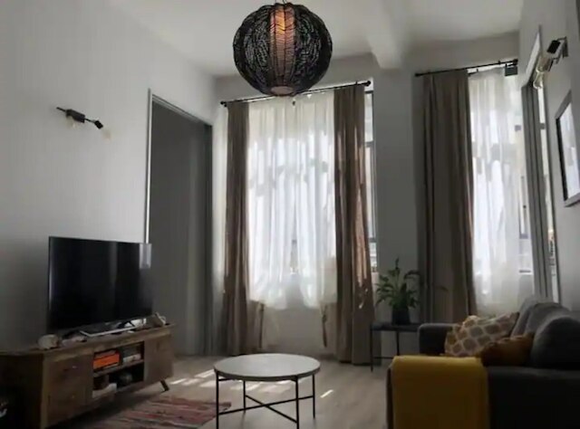 ヘリテージ ビルディング ゥー ベッドルーム アパートメント