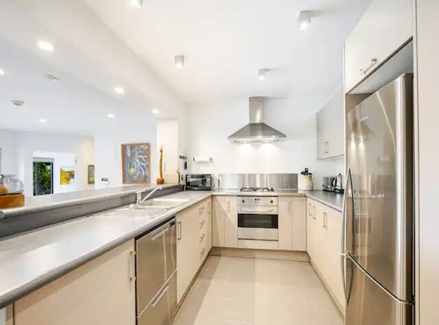 スタイリッシュ アンド セリーン リビング イン コヒマラマ