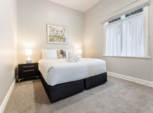 パーネル ホーム ウィズ スタニング ビューズ