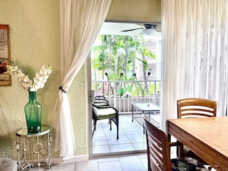 ティキ アリイ リトリート ブレーステイキング アイランド ビューズ