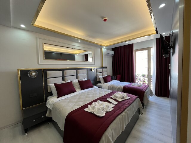 ラレ・スルタンホテル