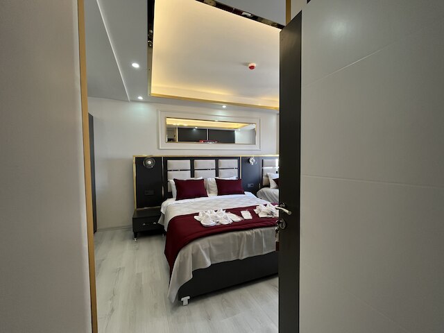 ラレ・スルタンホテル