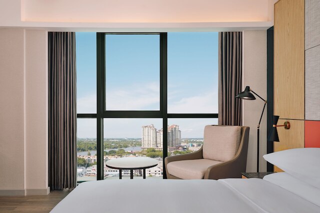 シェラトン クチン  ホテル